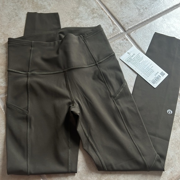 🆕❤️NWT LULULEMON Fast & Free 25” Tight - Picture 4 of 9